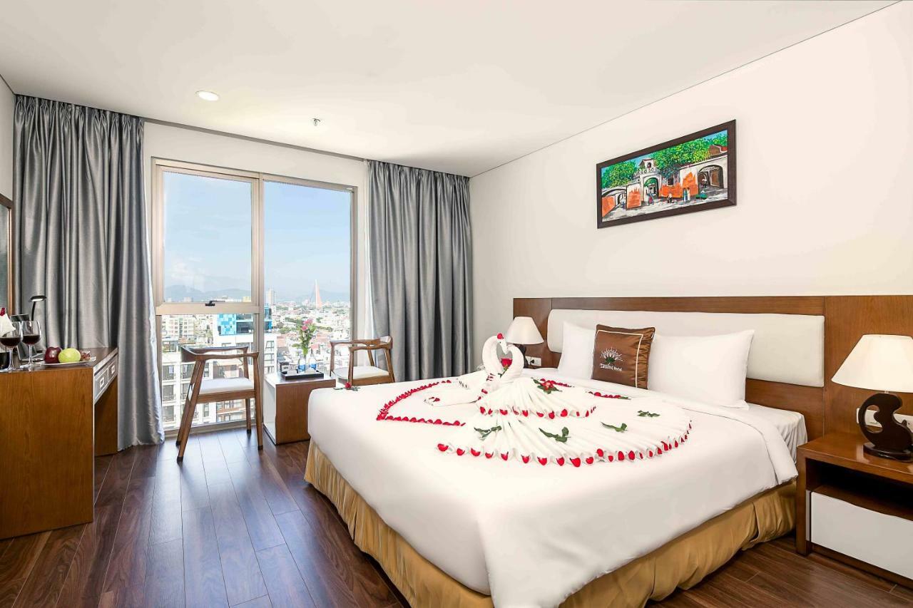 Tamarind Danang Beach Hotel Exterior foto